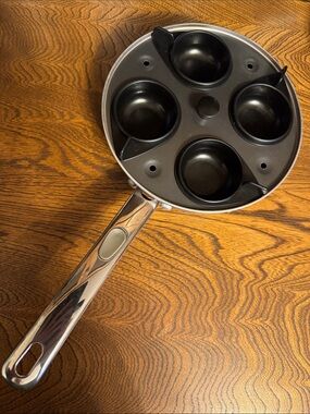 Farberware Egg Poacher Pan with Stainless Handle - 4-Cups